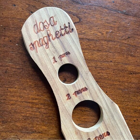 Artisan Hand Crafted “Dosa Spaghetti” Spaghetti Portion Measure Wood - Picture 3 of 7
